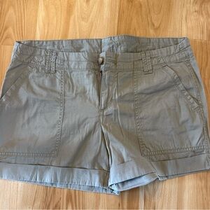 Old Navy Tan Cargo Shorts Casual Style